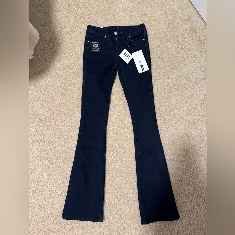 Elegant Navy Flare Jeans